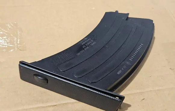 BMW 5 E60 E61 Cup holder 7034132 12145110