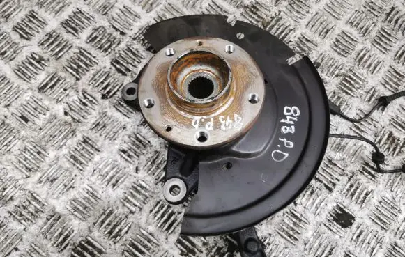 Nissan Juke II F16 Front wheel hub