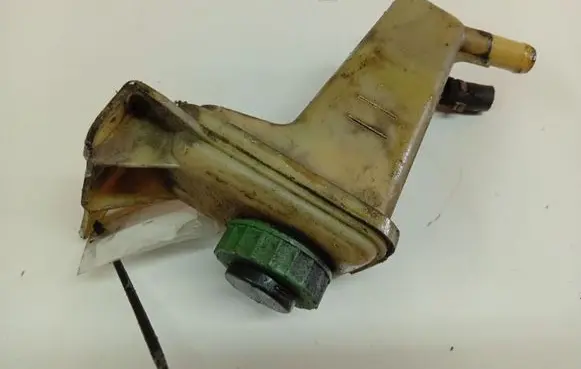 Audi A4 S4 B5 8D Power steering fluid tank/reservoir 8D0422373C