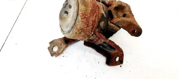 Toyota Prius (XW20) Engine mount bracket