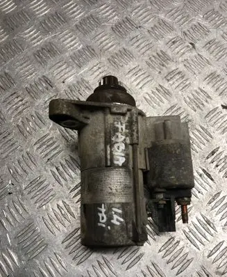 Skoda Fabia Mk2 (5J) Starter motor 02Z911023H