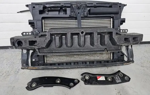 Volkswagen Caddy Radiator set 1K0121203AN 1K0145803BM 1K0121251DD
