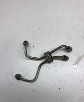 Toyota Avensis T270 Fuel injector supply line/pipe