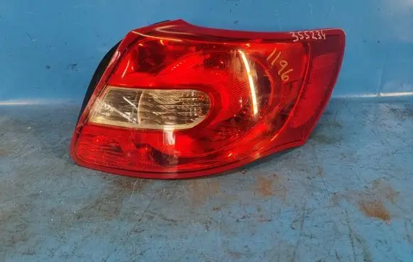 Suzuki Kizashi Boot/trunk interior light 3565057L00