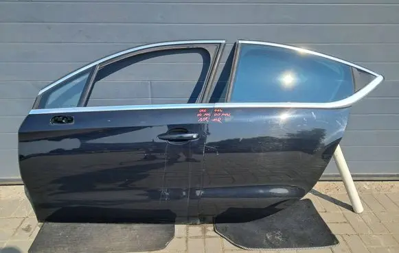 Citroen DS4 Front door
