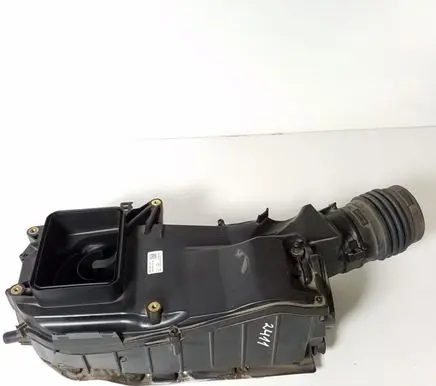 Infiniti Q70 Y51 Air filter box A6510901301