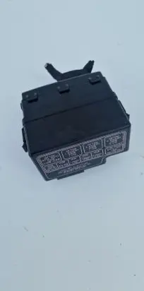 KIA Carens II Fuse box set K7112170094 07012516