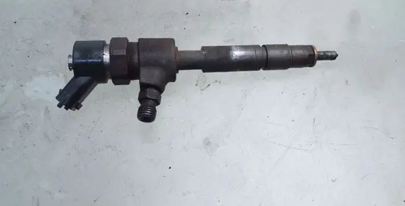 Alfa Romeo 147 Fuel injector 0445110068