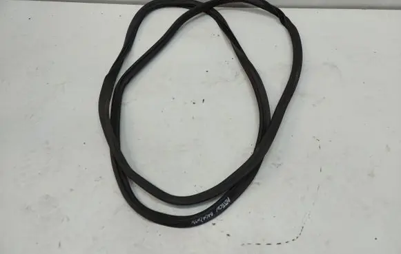 Volkswagen Arteon Trunk rubber seal (body) 3G8827705