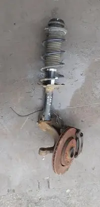 Peugeot 108 Front shock absorber/damper 