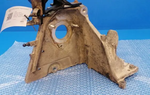 Opel Insignia A Fuel pump bracket 55566003