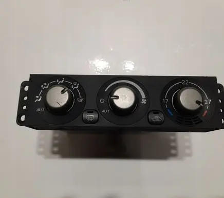 Mitsubishi Pajero Climate control unit MR958005