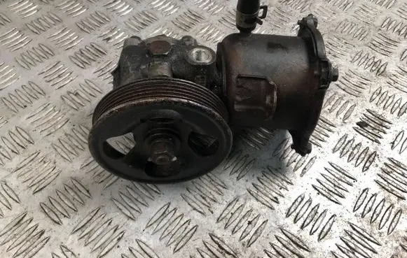 Subaru Forester SF Power steering pump