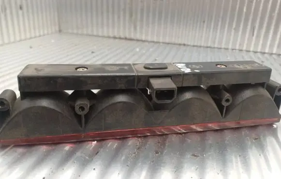 Audi A4 S4 B5 8D Third/center stoplight 0996400