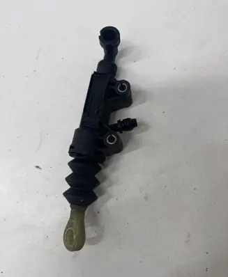 Mini One - Cooper R50 - 53 Clutch master cylinder 13670610