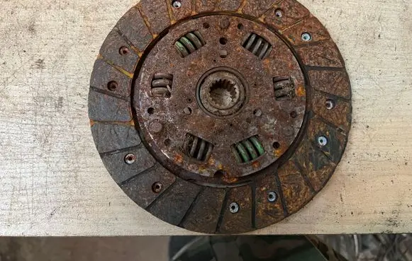 Clutch pressure plate