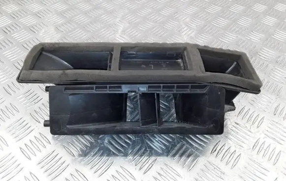 Volkswagen PASSAT CC Air micro filter air duct channel part 3C1819241K T0024335 P0101522