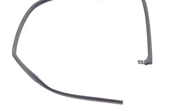 Suzuki Jimny Rubber seal front door window/glass 