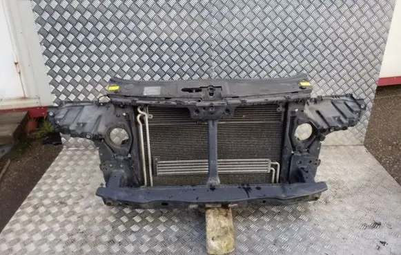 Volkswagen Touareg I Radiator support slam panel