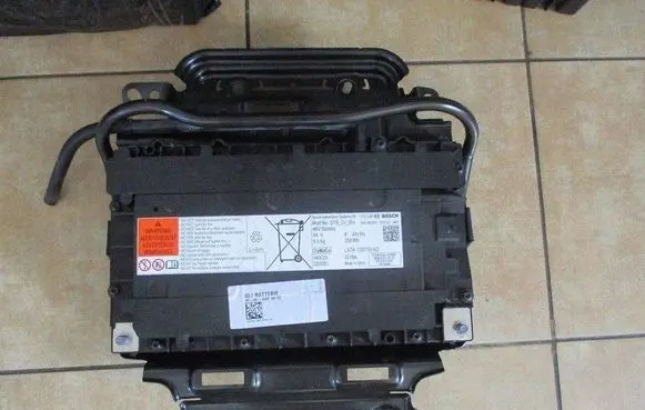 Ford Focus Hybrid / electric car battery 