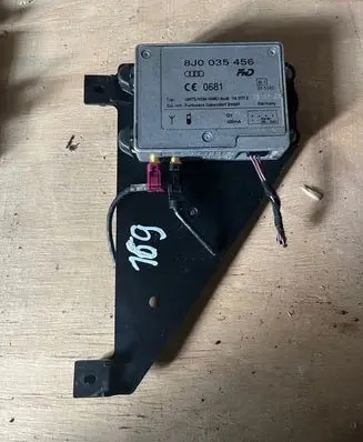 Audi A4 S4 B8 8K Antenna control unit 8J0 035 456