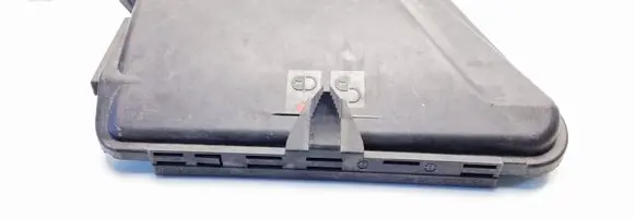 Mercedes-Benz E W211 Fuse box cover A2115400182 08511050