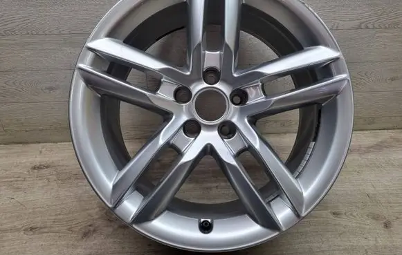 Audi A5 8T 8F R18 alloy rim 8T0601025CC