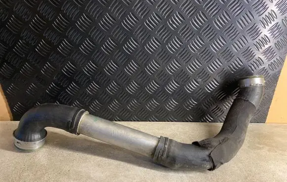 Volkswagen Phaeton Intercooler hose/pipe 3D0145840G