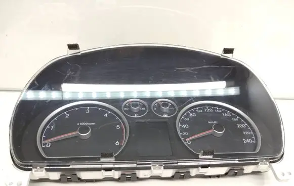Hyundai i30 Speedometer (instrument cluster) 940032L560 11001042300H