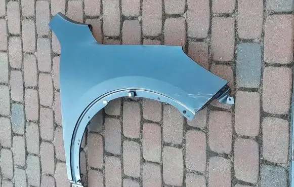 Ford Kuga III Fender LJ6B-S16072-AA