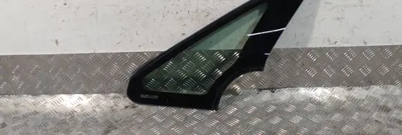 Peugeot 1007 Rear side window 