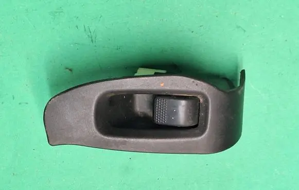 Subaru Legacy Electric window control switch 94266