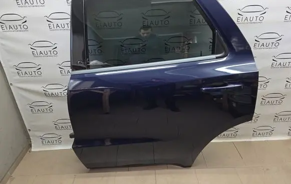 Dodge Durango III Rear door