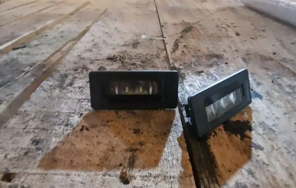 Number plate light