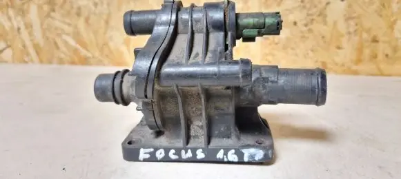 Thermostat/thermostat housing