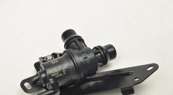 BMW i4 Fuel pressure regulator 9896407