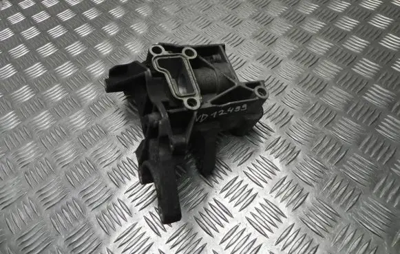 Volkswagen Touareg I Engine mounting bracket 059145169AE VD12499