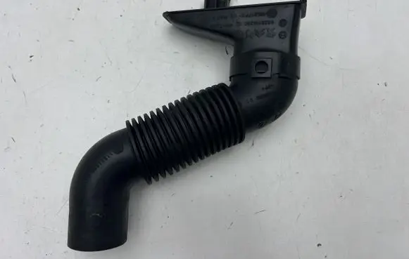 Opel Corsa F Front control arm 9824240080