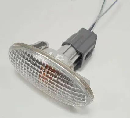 Mazda 5 Front fender indicator light P2829