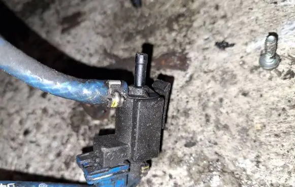 Fiat Doblo Turbo solenoid valve 467486