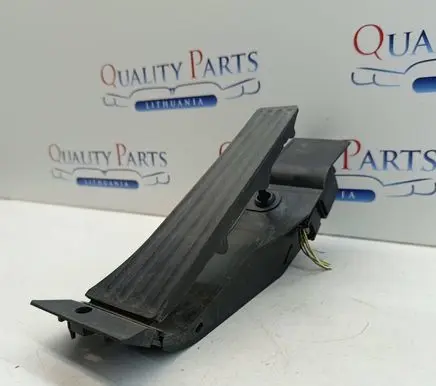 BMW 5 E60 E61 Accelerator throttle pedal 6772646