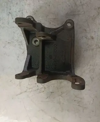 Suzuki Grand Vitara I Generator/alternator bracket 4812067D00