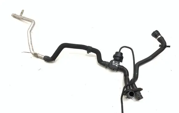 Engine coolant pipe/hose