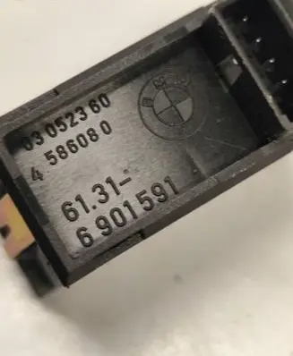 BMW 3 E46 Traction control (ASR) switch 03052360