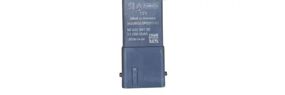 Peugeot Expert Glow plug pre-heat relay 9803299780 20190424 51299058A