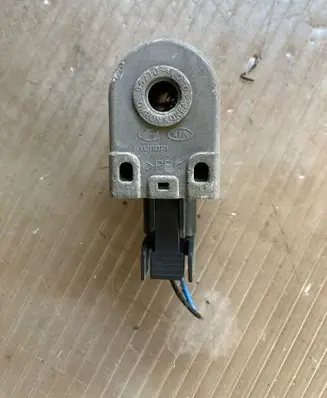 Hyundai i40 Alarm movement detector/sensor 957103L010