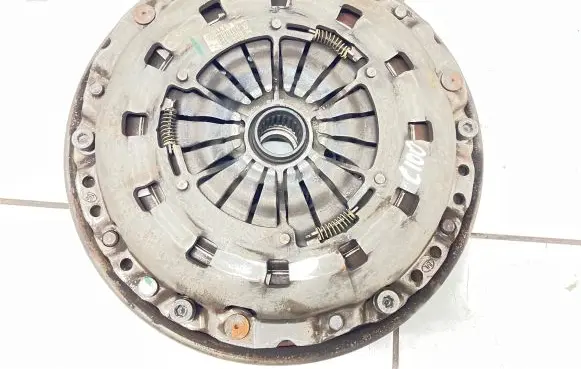 BMW 1 E81 E87 Clutch set kit 7560876 7567841