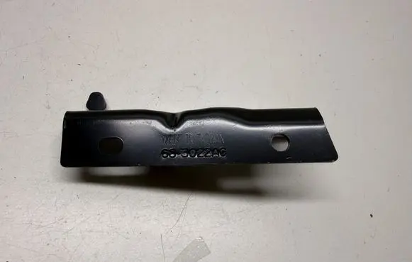 Dodge Durango III Engine bonnet/hood hinges 683022AC