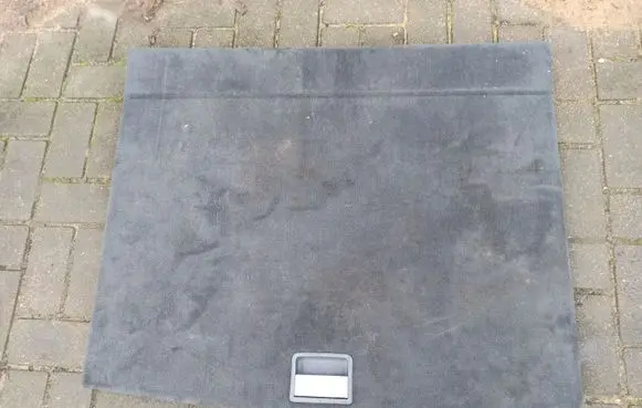 Volkswagen Touareg I Trunk/boot floor carpet liner 7L6863546K