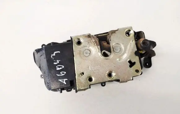 Citroen Xsara Front door lock